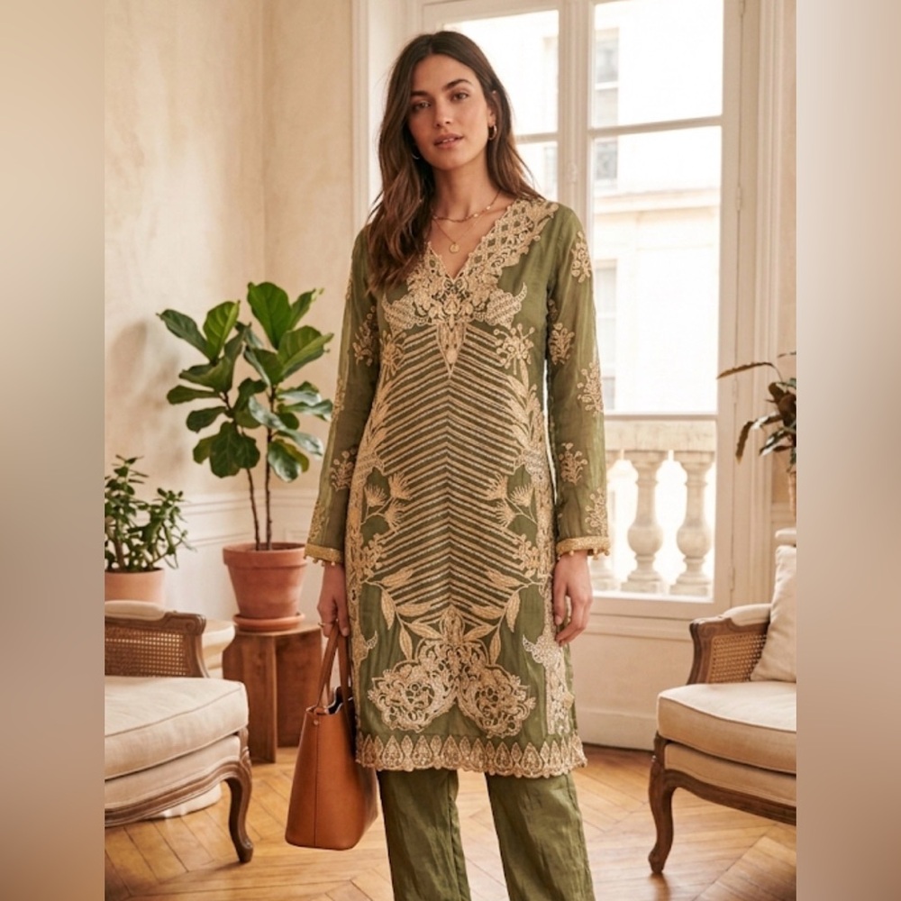Elegant 3 piece Green & Gold Embroidered Pakistani Suit - Size S.